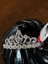 Load image into Gallery viewer, Princess Crown Silver Ring