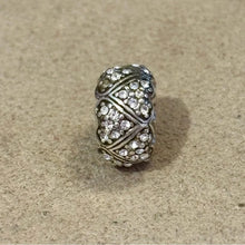 Load image into Gallery viewer, New-Brighton As One Bead-Pink or Clear
